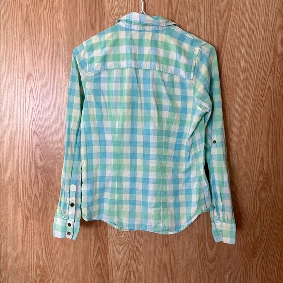 The North Face Plaid Green/ Blue and White Button Down Shirt - Picture 3 of 6